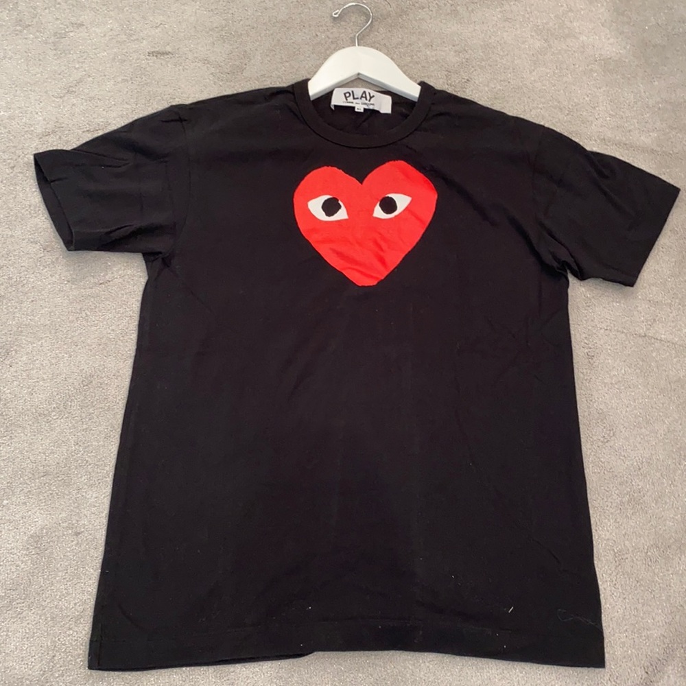 COMMES DES GARÇONS PLAY TSHIRT